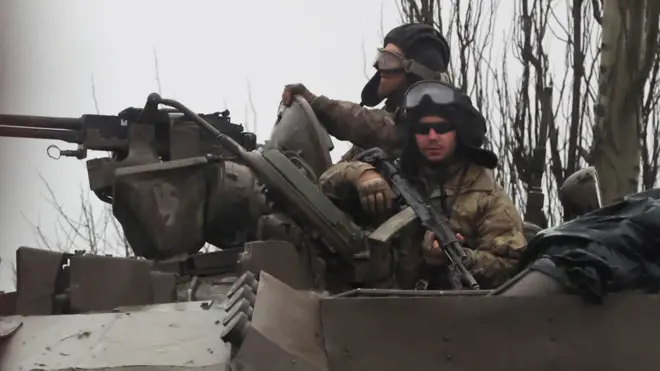 Tanks move into the city, after Russian President Vladimir Putin authorized a military operation in eastern Ukraine, in Mariupol, 24 February 2022