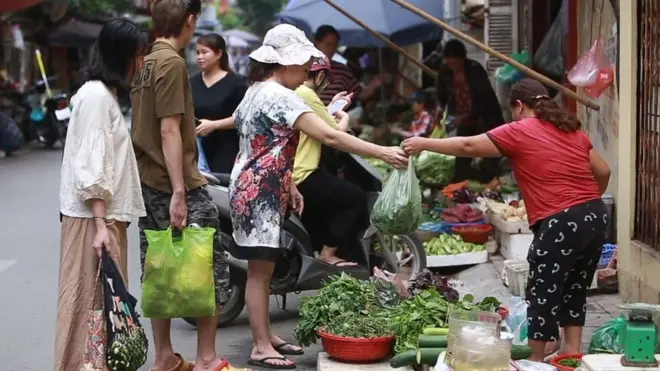 Túi nilon là một trong những nguồn gây ô nhiễm môi trường nghiêm trọng nhất trên thế giới. Bạn có thể làm gì để góp phần giảm thiểu tác động gây hại?