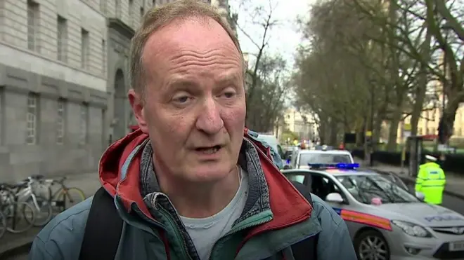 شاهد عيان على حادث البرلمان: رأيت جثة في النهر