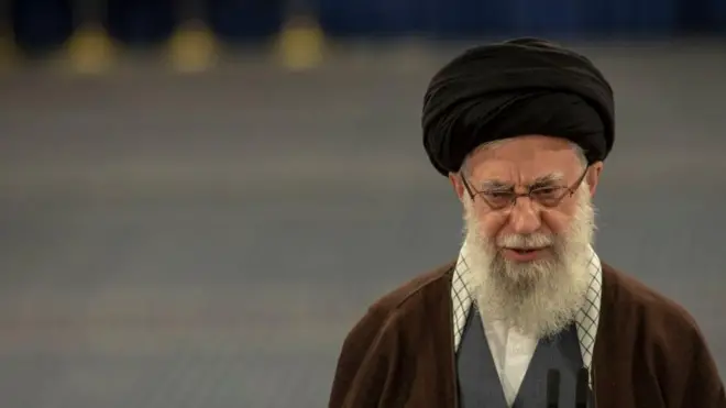 علی خامنه ای