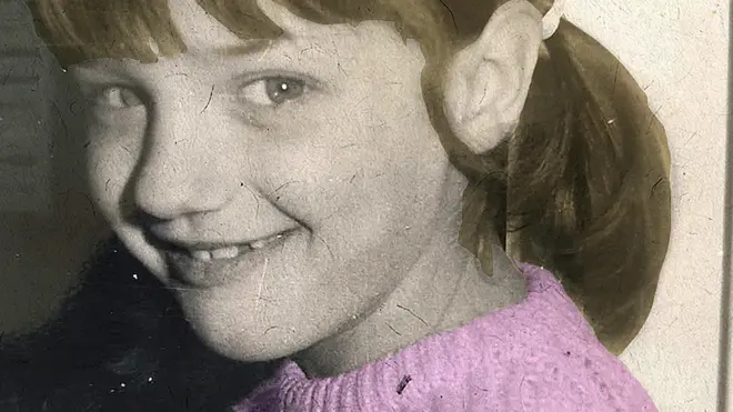 Un portrait de Sue Nelson enfant.