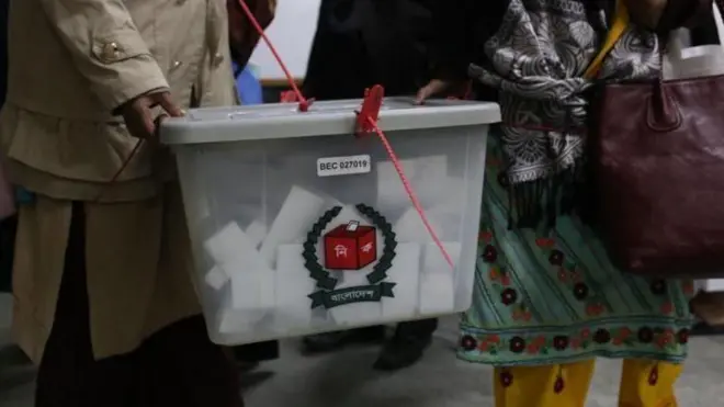 আগামী সাতই জানুয়ারি সংসদ নির্বাচনের ভোটগ্রহণ অনুষ্ঠিত হবে।