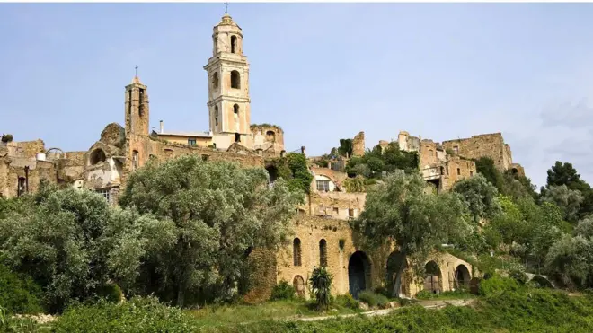 ভূমিকম্পের ফলে ভীষণভাবে ক্ষতিগ্রস্ত হয়েছিল বুসানা ভেকিয়া। 