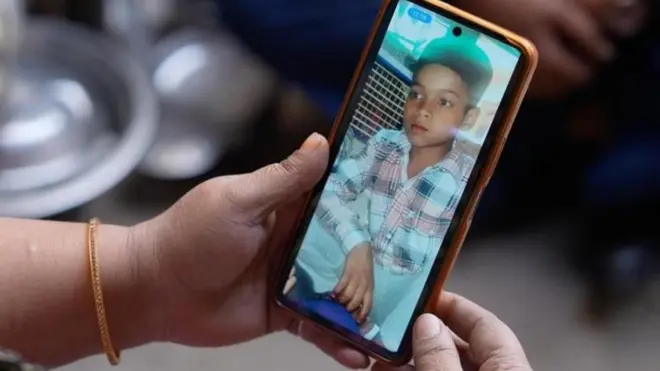 मोबाइलमध्ये दिसणारा फोटो हा 14 वर्षीय साहिल अन्सारीचा आहे