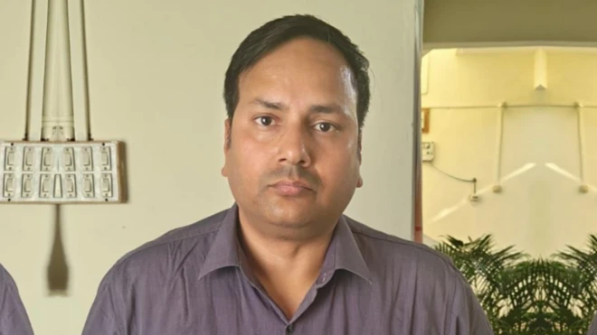 संदीप तोमरने पत्नीच्या खुनाच्या प्रकरणात 5 वर्षे तुरुंगवास भोगला होता. मात्र जामिनावर सुटल्यानंतर तो फरार झाला होता.