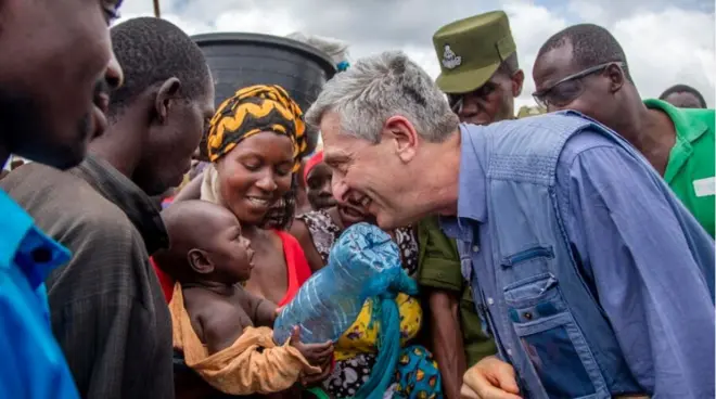Umukuru wa HCR Filippo Grandi mu mubonano n'impunzi zo mw'ikambi ya Nyarugusu muri Tanzania 