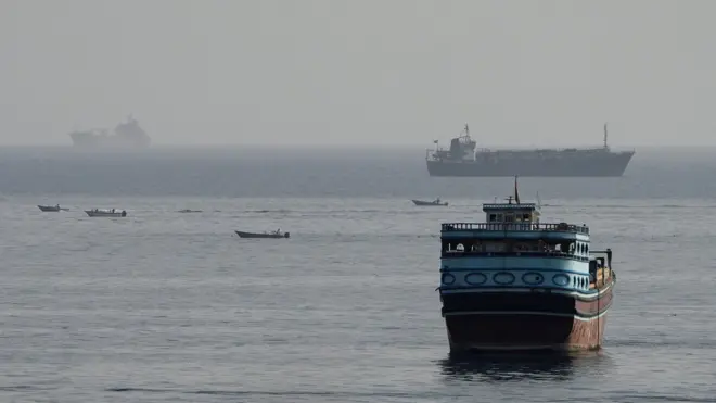 ормуски мореуз, бродови у ормуском мореузу