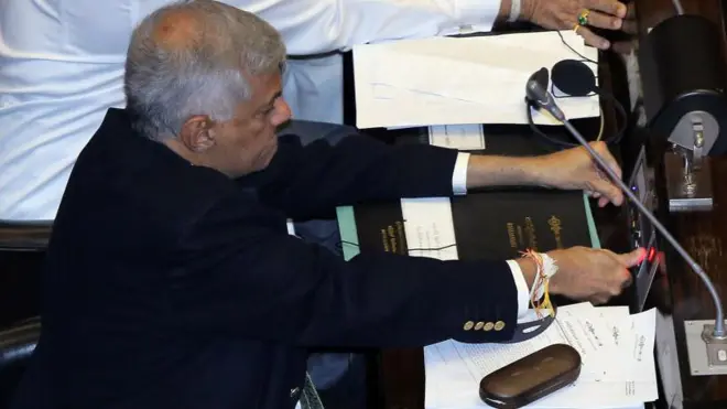 දැන් ඕනෑම අවස්ථාවක පාර්ලිමේන්තුව විසුරුවා හැර මහා මැතිවරණයක් කැඳවීමේ බලය ජනාධිපති රනිල් වික්‍රමසිංහට හිමිව ඇත