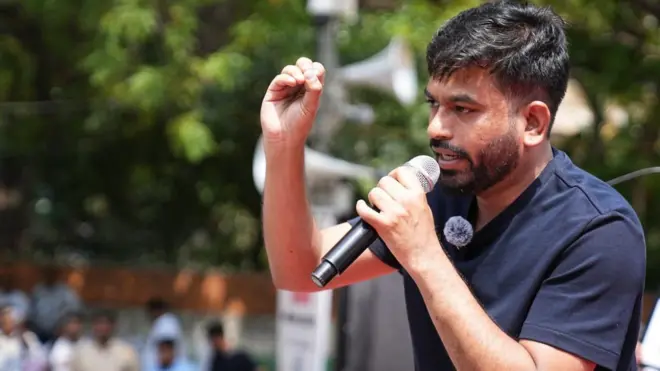 अभिजीत दीपके