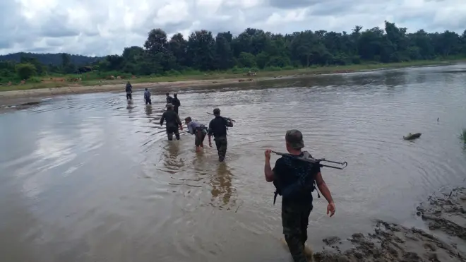 စစ်ကိုင်းတိုင်းထဲက စစ်ကောင်စီကို တွန်းလှန်နေတဲ့ ဒေသခံကာကွယ်ရေးတပ်သားများ