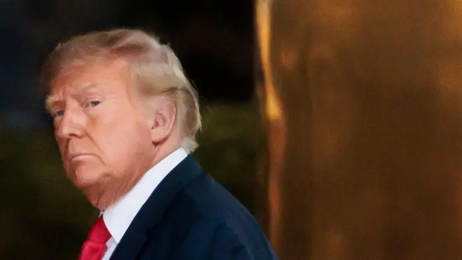 डोनल्ड ट्रम्प