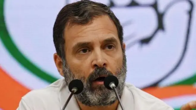সংবাদ সম্মেলনে রাহুল গান্ধী