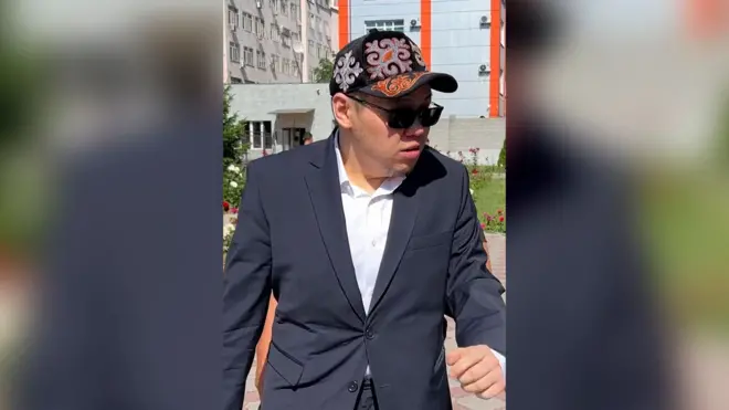 Темирлан Султанбеков тергөөгө каршы сотко арызданууда. 8-июнь, 2026-жыл