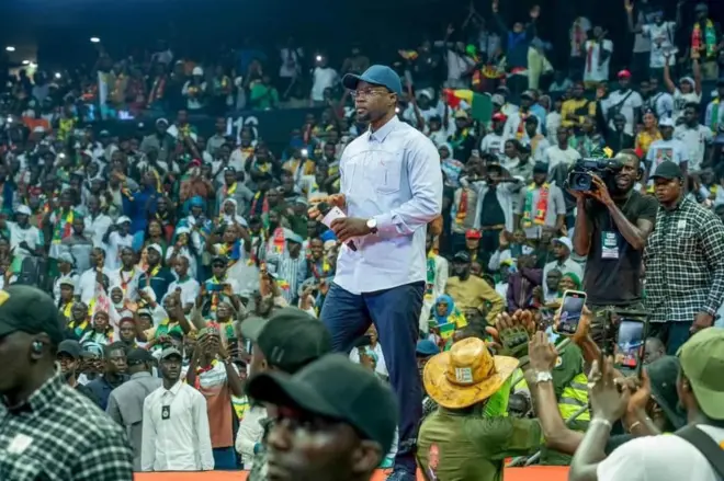 Ousmane Sonko a tenu une réunion politique devant 15000 personnes à la Dakar Arena 