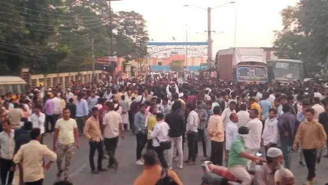 या घटनेनंतर शहरात तसेच जिल्ह्यातील पाथरी आणि जिंतूर या ठिकाणी देखील तणावाचे वातावरण पाहायला मिळाले. 