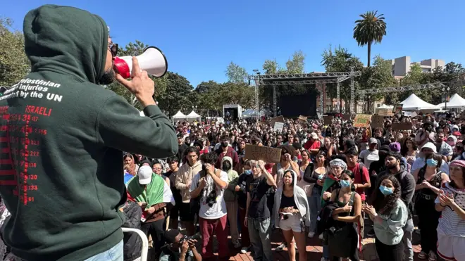 اعتراض دانشجویان