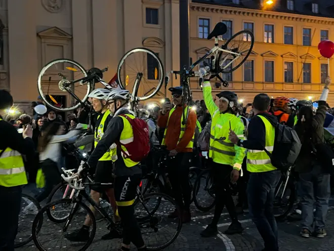 Studenti na biciklima stigli do Minhena na putu do Strazbura