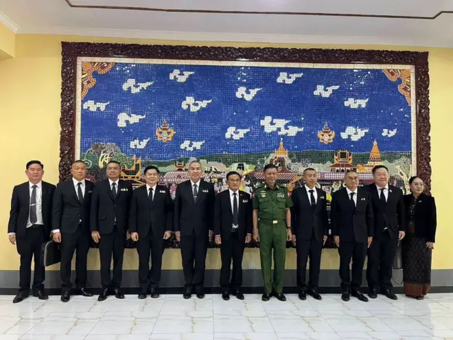 ဇူလိုင် ၂၅ ရက်မှာ နေပြည်တော်ကို သွားခဲ့တယ်လို့ဆိုတဲ့ ထိုင်းကိုယ်စားလှယ်အဖွဲ့လို့ ထိုင်းတရားရေးဝန်ကြီးဌာနက လူမှုကွန်ရက်ကနေ သတင်းထုတ် 