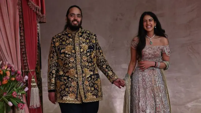 एक असा विवाह सोहळा ज्याची चर्चा संपतच नाहीये : ब्लॉग