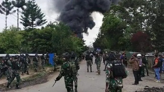 Kerusuhan di Wamena dipicu isu penculikan anak, 10 korban meninggal, 14 luka-luka.