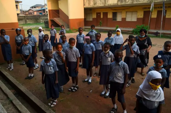 Des élèves de l'école primaire Obele-Odan à Lagos.
