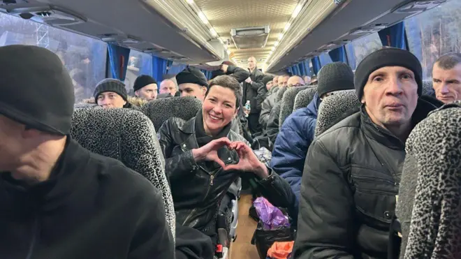 Колесникова и другие в автобусе