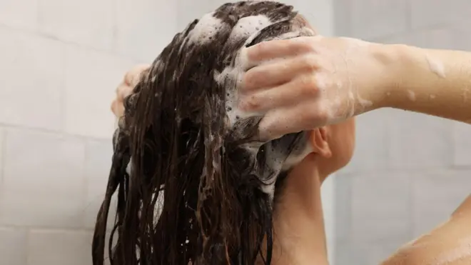 نہانا ، علامتی تصویر