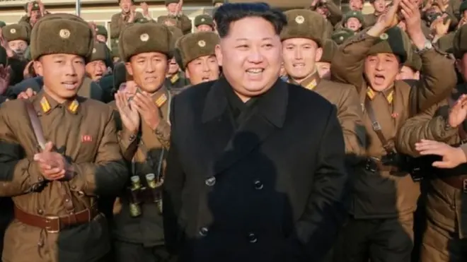 미국은 북한에 대한 더 강력한 제재를 추진하고 있다