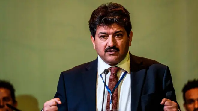 ’یہ لوگ حب الوطنی کے نام پر گالیاں اور دھمکیاں دے رہے ہیں اور وردی کو بھی استعمال کر رہے ہیں‘