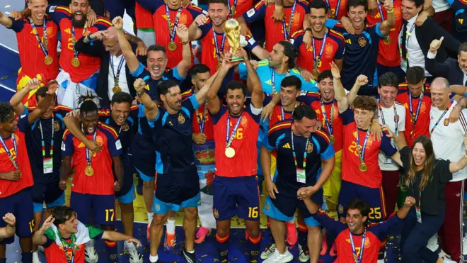 Espanha se torna campeã