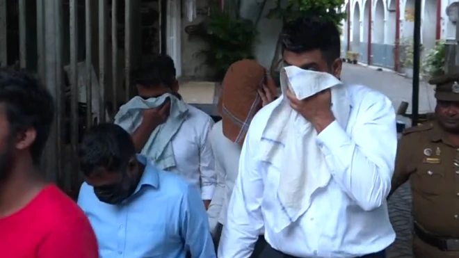 පෞද්ගලික වාණිජ බැංකු 4ක නිලධාරීන් සිව්දෙනා