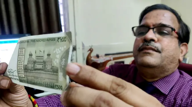 నకిలీ నోట్లు