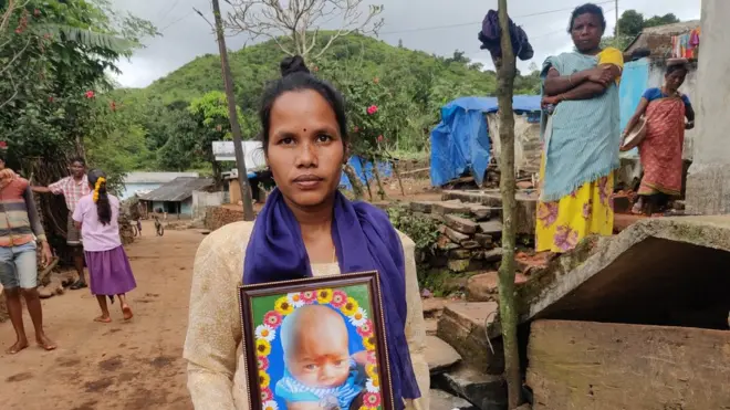 గత రెండేళ్లలో పుట్టిన పిల్లల్లో ఇప్పటికి 12 మంది శిశువులు మరణించారు.