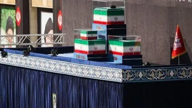 تشییع علی خامنه ای