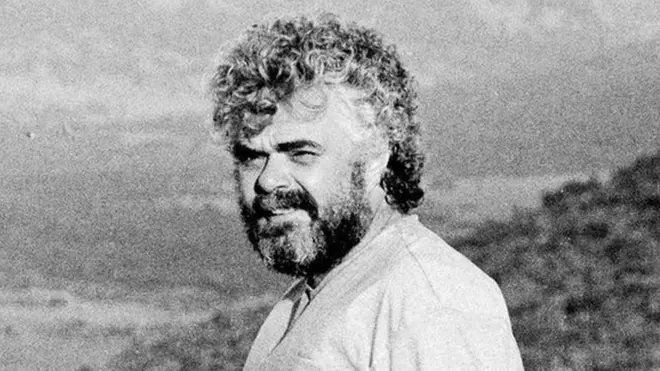 માઇક્રોબાયૉલૉજિસ્ટ ફ્રૅન્ક પ્લમરને, તેમણે એચઆઈવી વાઇરસ સંબંધે કરેલા સંશોધન માટે આંતરરાષ્ટ્રીય પ્રતિષ્ઠા મળી છે.