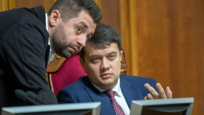 Арахамія і Разумков