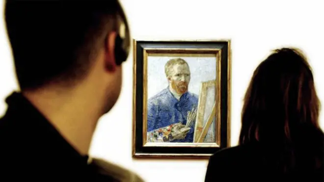レアなオランダ製限定品 窓からゴッホの絵画が見える絵画ボトル