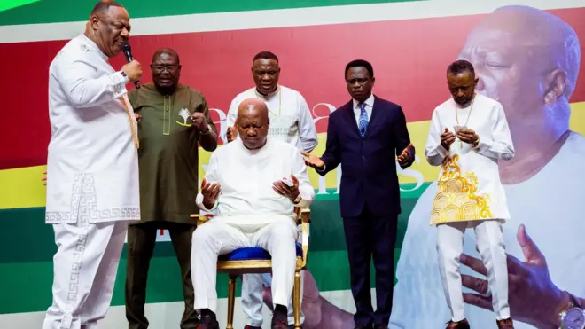 Photo of some men of God and di president