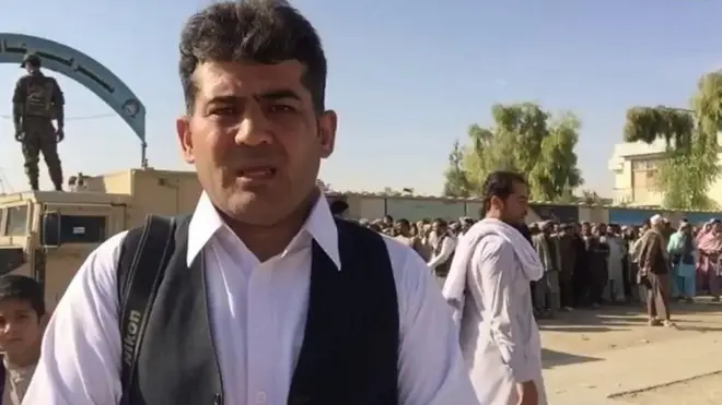 کندهار کې زموږ خبریال مامون درانی وايي، په پام کې وه، اوه بجې د رایې ورکولو بهیر پیل شي، خو په ځینو مرکزونو کې ګهیځ نهه بجې رای اچونه پيل شوه او د ماښام تر شپږو بجو به دوام کوي.