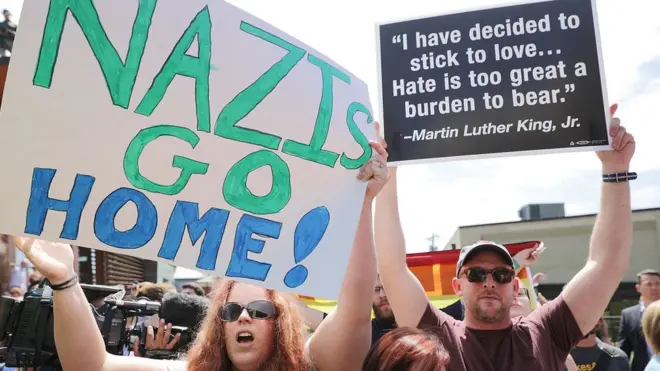 Algunas empresas tecnológicas han empezado a vetar o prohibir contenidos de la extrema derecha.