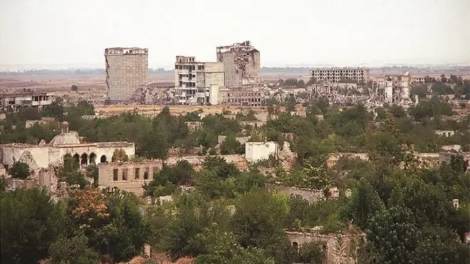 Azərbaycan Ağdam rayonu üzrə 97 min tank və piyada əleyhinə minanı özündə əks etdirən xəritələri aldığını bildirir