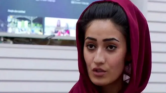 అఫ్గాన్ యువతి