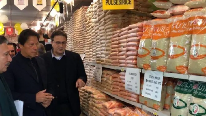 اب تک یوٹیلیٹی سٹورز کے پیکیج سے 50 لاکھ خاندان فائدہ اٹھا رہے تھے لیکن وزیرِ اعظم کی ہدایت پر اب انہیں بڑھا کر ایک کروڑ خاندان کر دیا گیا ہے