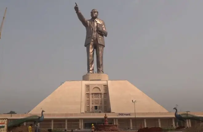 అంబేడ్కర్ విగ్రహం ఏర్పాటు