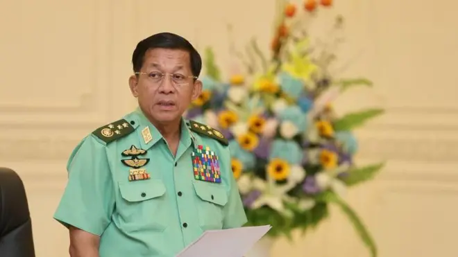 ကာလုံအစည်းအဝေးမှာ တွေ့ရတဲ့ ဗိုလ်ချုပ်မှူးကြီးမင်းအောင်လှိုင်