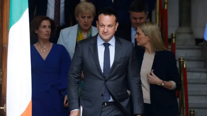 Лео Варадкар с членами правительства Ирландии 20 марта 2024 года