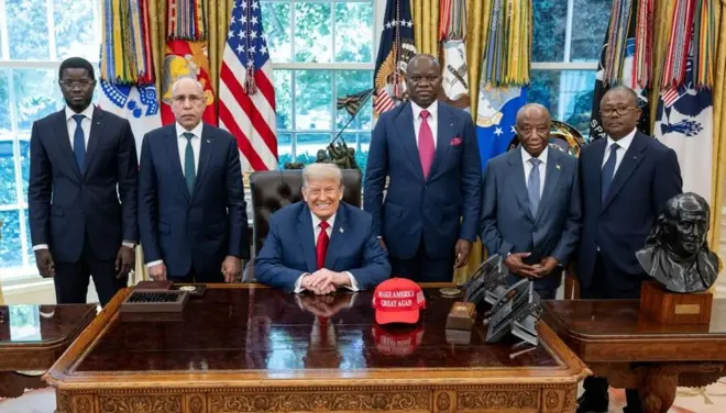 Perezida Trump, wicaye, na ba Perezida Bassirou wa Senegal (ibumoso), Ghazouani wa Mauritania, Oligui Nguema wa Gabon, Boakai wa Liberia na Umaro Cissoco wa Guinea-Bissau