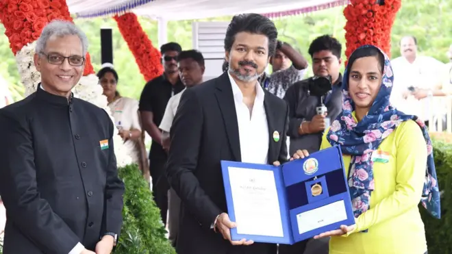 செல்வி நெளஷீன் பானு சந்த் 