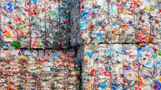 Les déchets plastiques sont désormais si répandus que des chercheurs ont suggéré qu'ils pourraient servir d'indicateur géologique de l'Anthropocène.