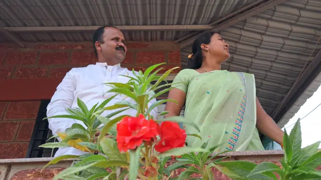 प्रेम विवाह करणारयांसाठी आधार ठरलेले सेफ हाऊस..